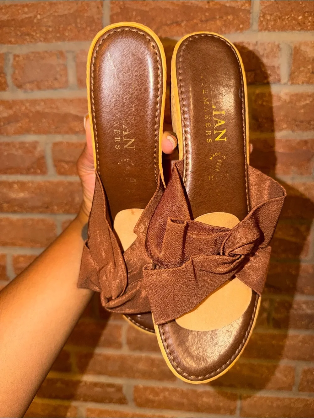 Wedge Slide Sandals - Brown Knot Detail